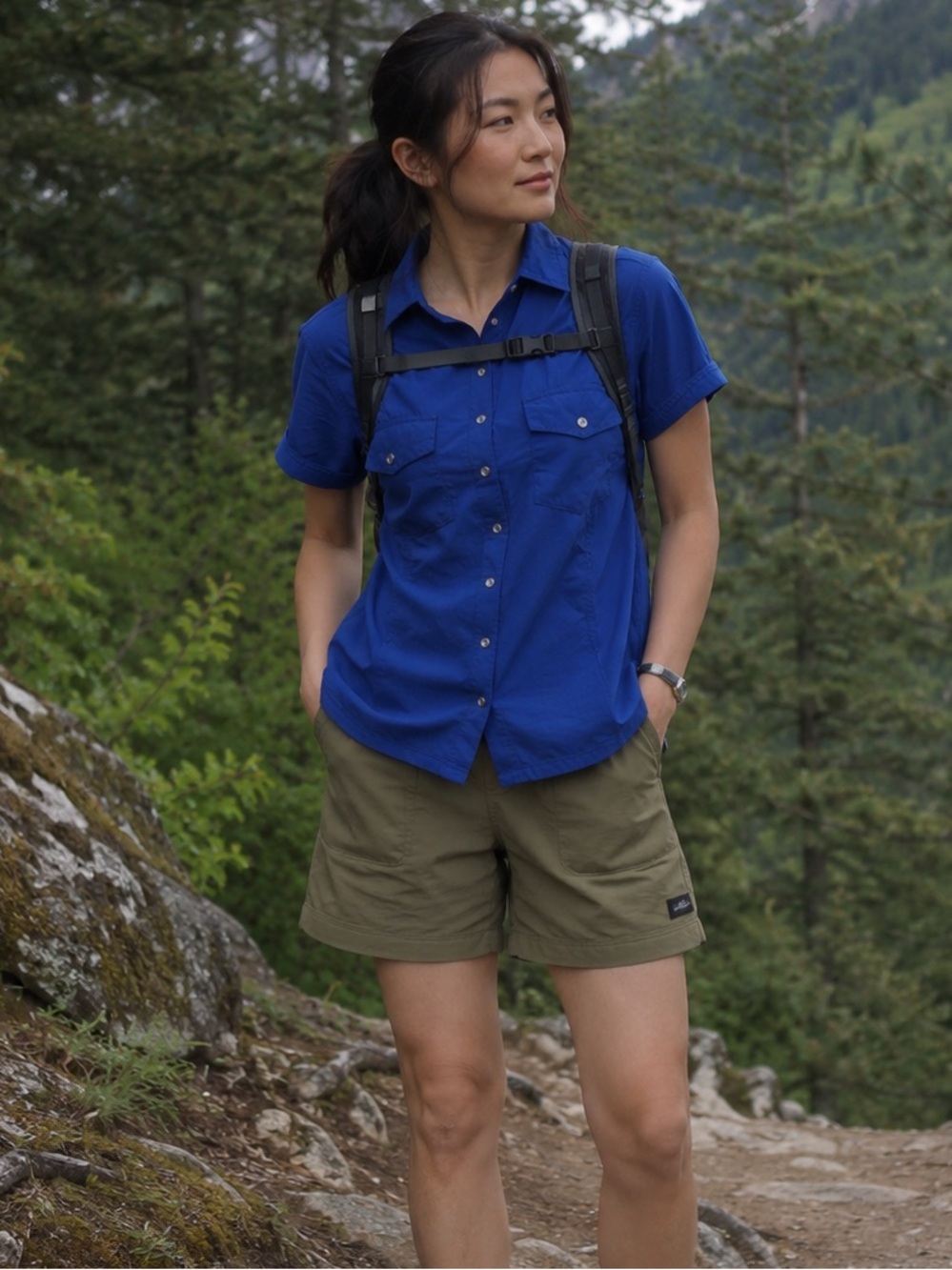 Eddie Bauer Women's Blue Short Sleeve Button Down Shirt -M- Gorpcore Lightweight